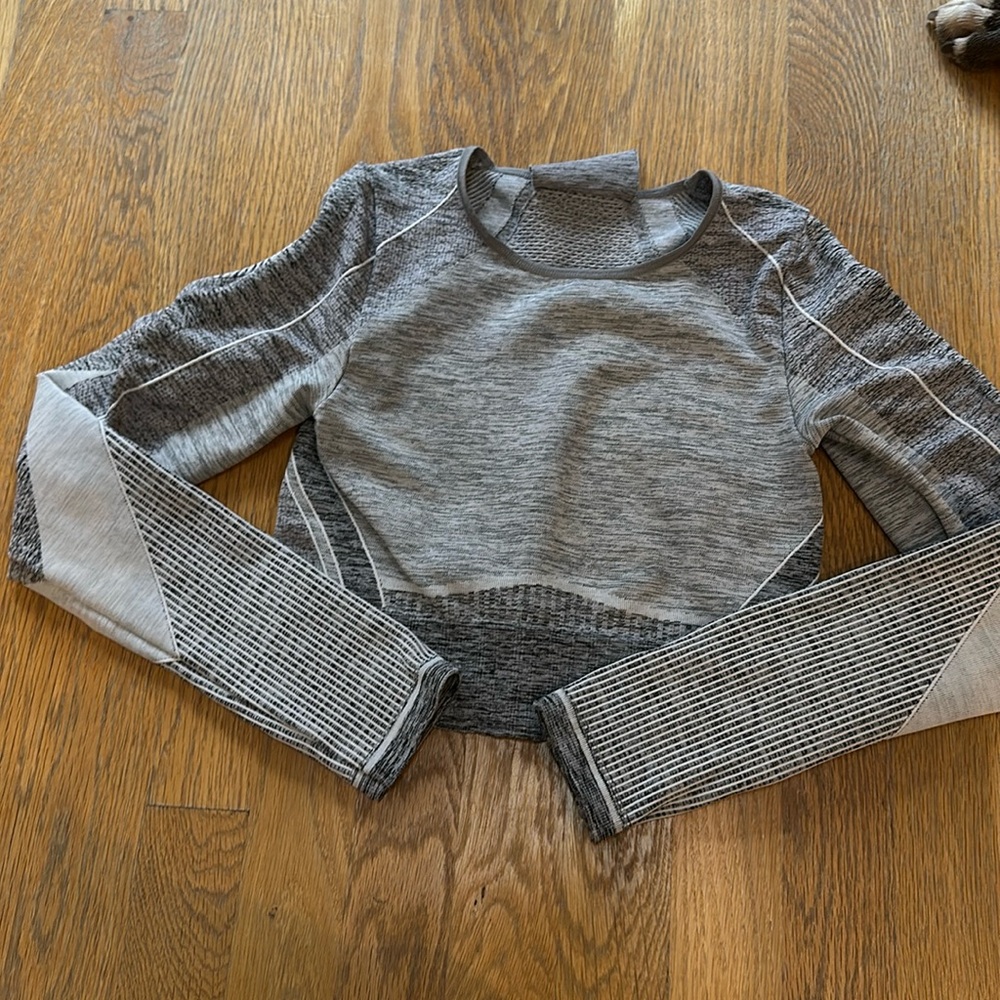 Athlete Grey Workout top size XS